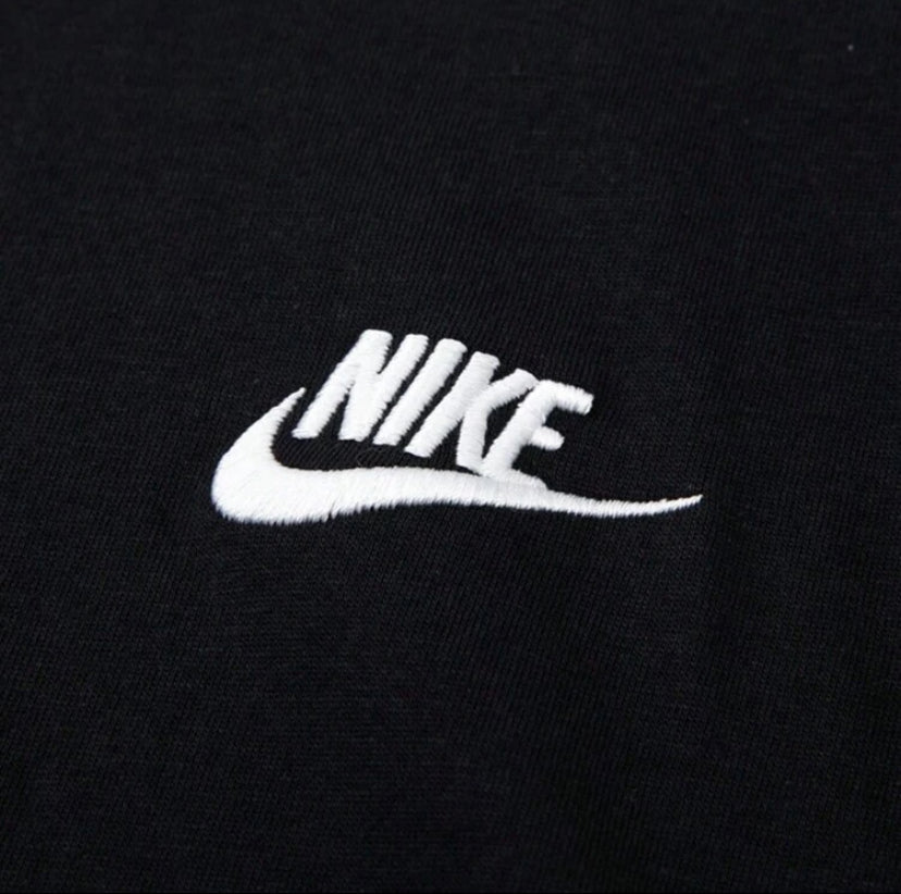 T-shirt noire Nike 100% coton et authentique