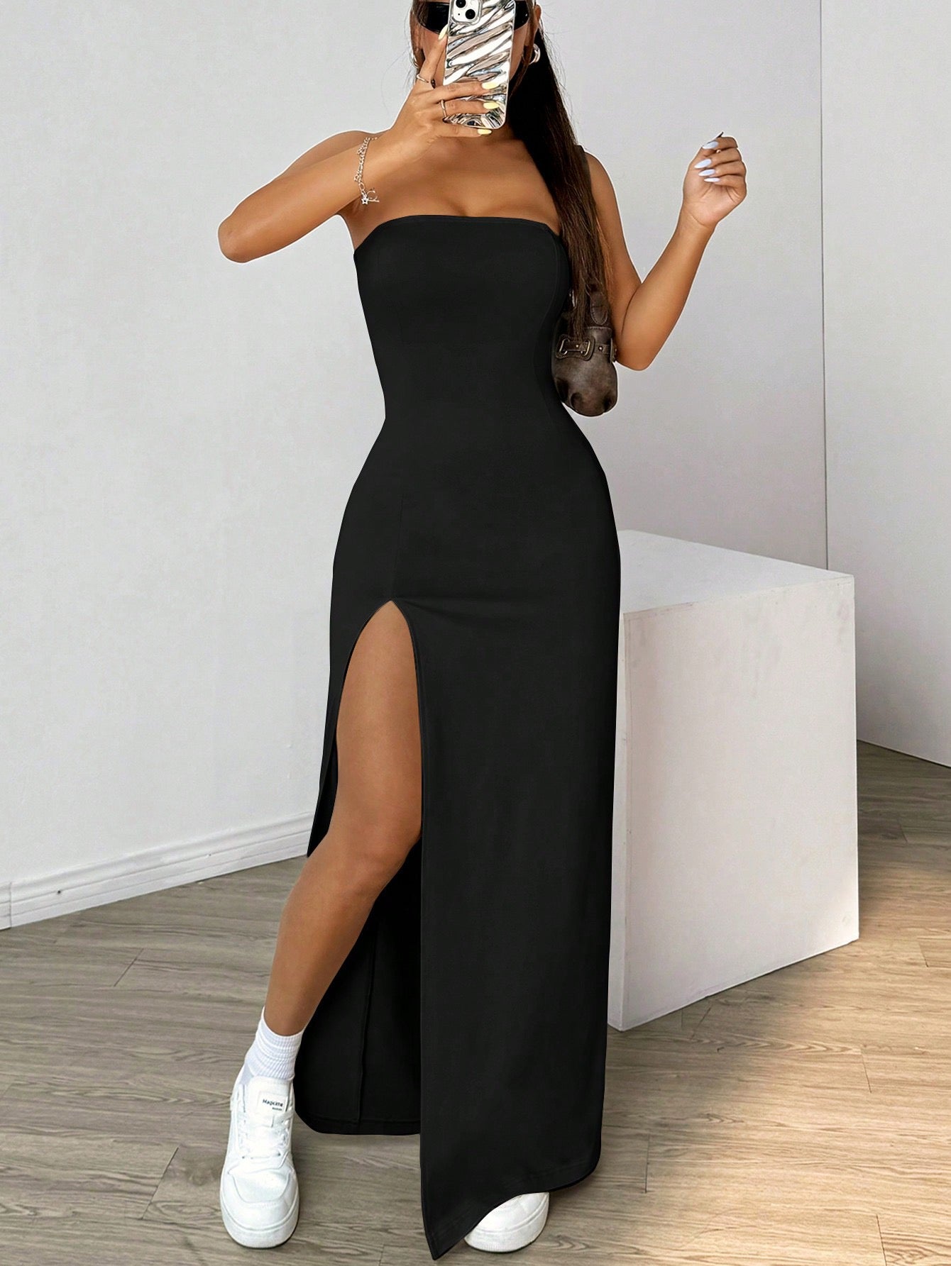 Robe longue avec fente bustier